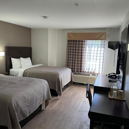 Quality Inn Lavonia Екстер'єр фото