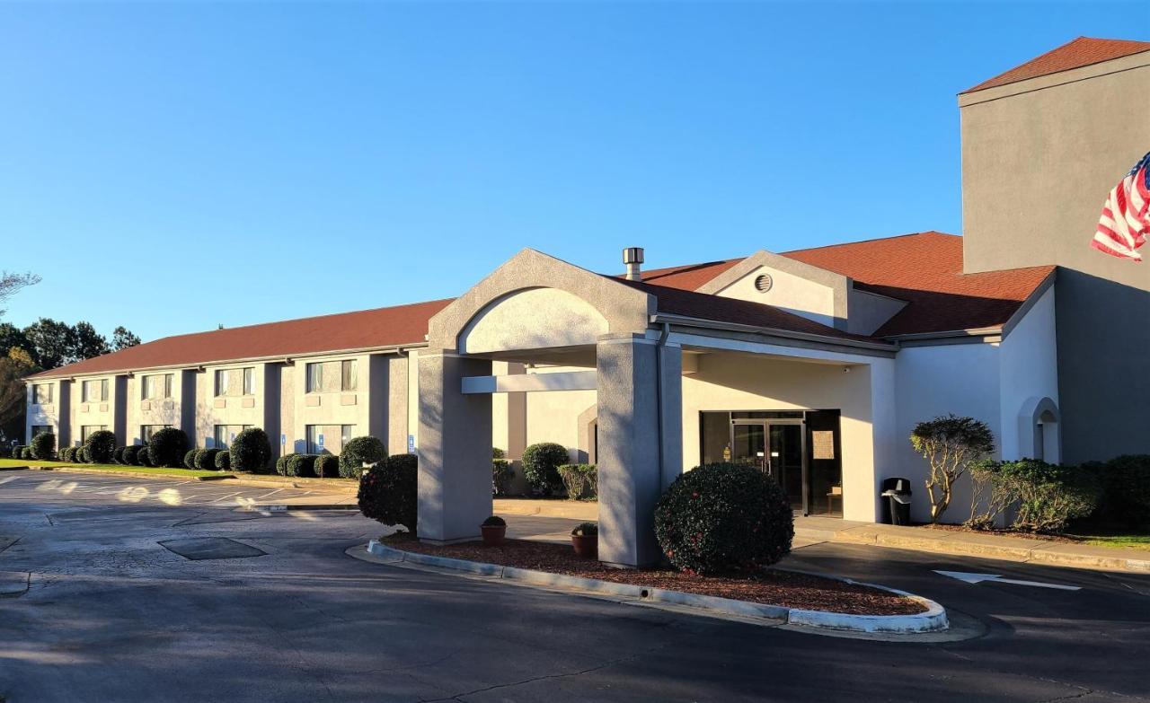 Quality Inn Lavonia Екстер'єр фото