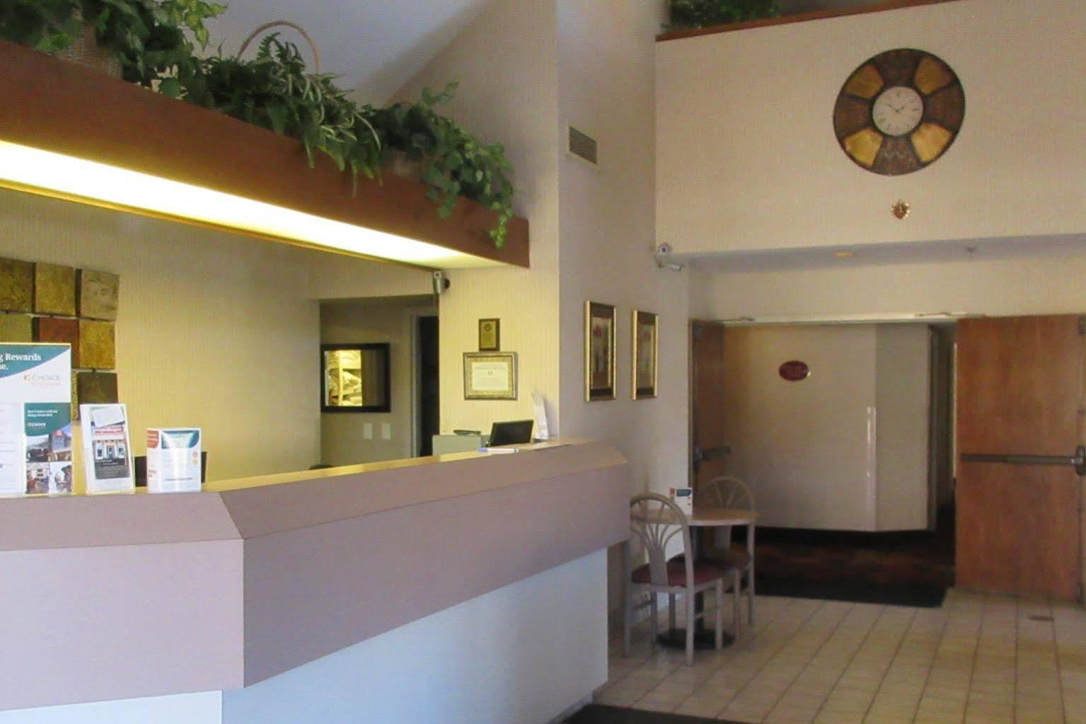 Quality Inn Lavonia Екстер'єр фото