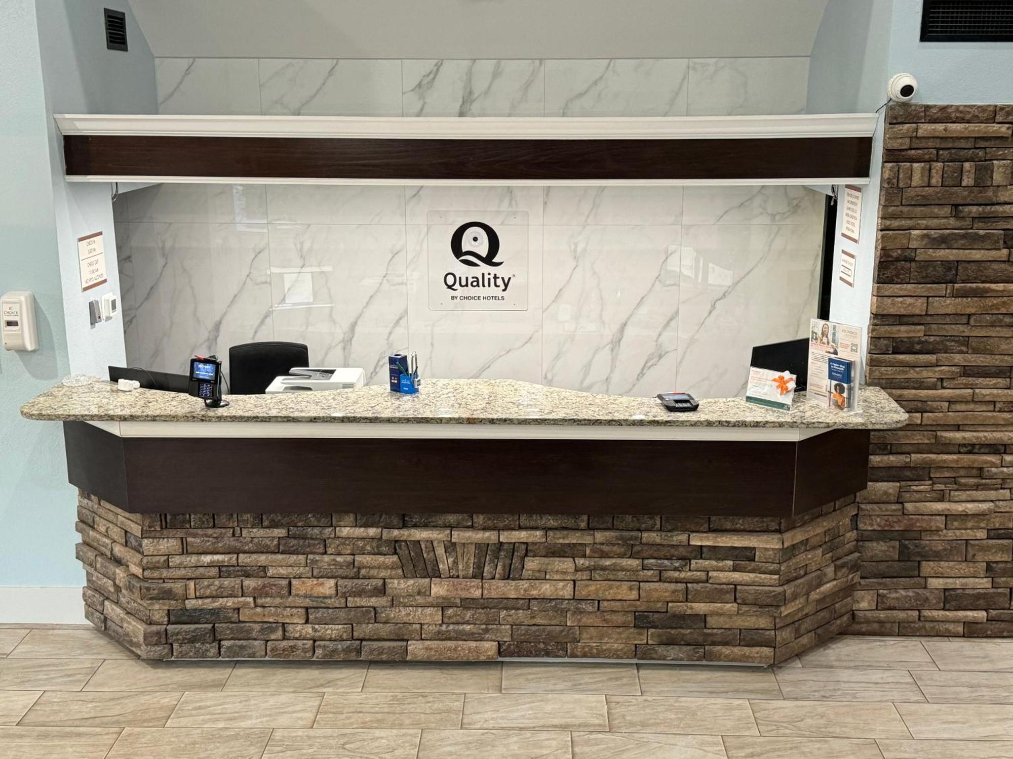Quality Inn Lavonia Екстер'єр фото