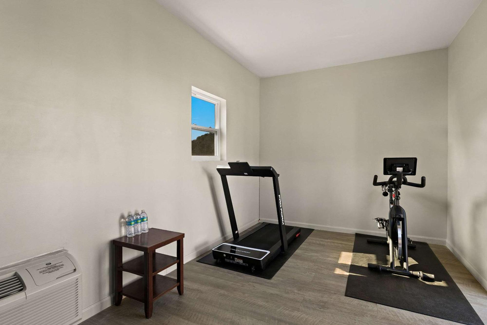 Quality Inn Lavonia Екстер'єр фото